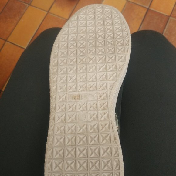 Super Rare Clyde collaboration puma Shoes - Picture 3 of 4